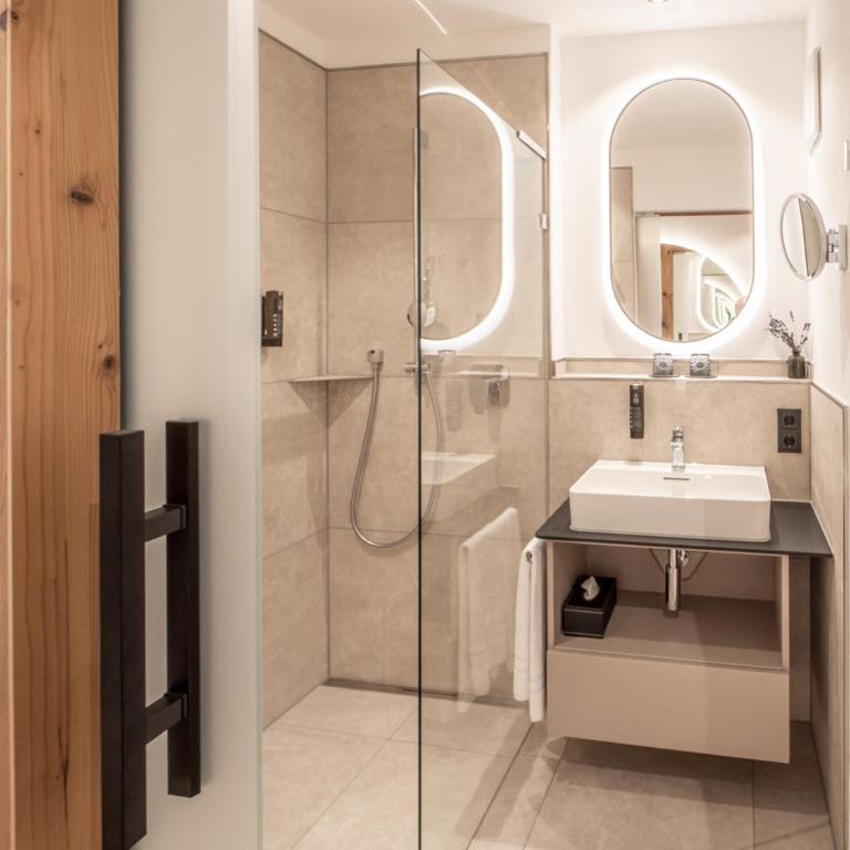 Mäsers Allgäuherz bei Kempten 4 Sterne Superior - Deluxe Doppelzimmer mit Balkon - 3