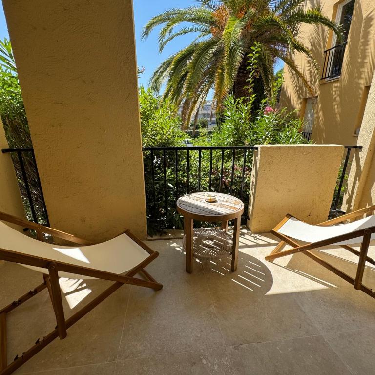 Appartement avec terrasse et parking centre St-Tropez - Apartamento Superior de 1 dormitorio con balcón - 3
