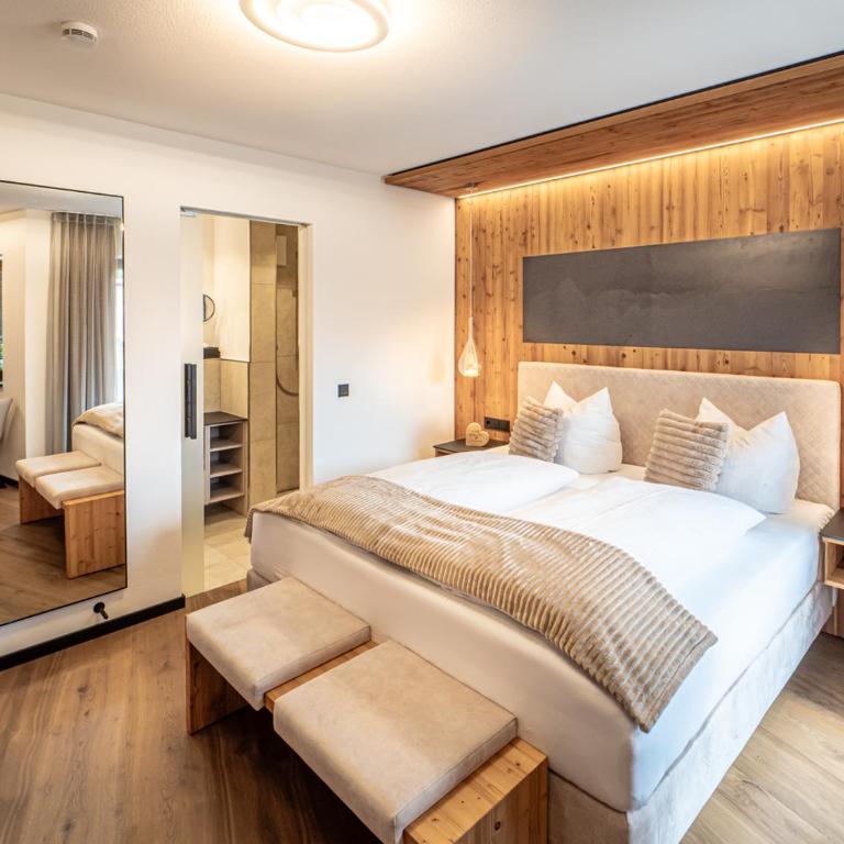Mäsers Allgäuherz bei Kempten 4 Sterne Superior - Doppelzimmer mit Balkon - 1