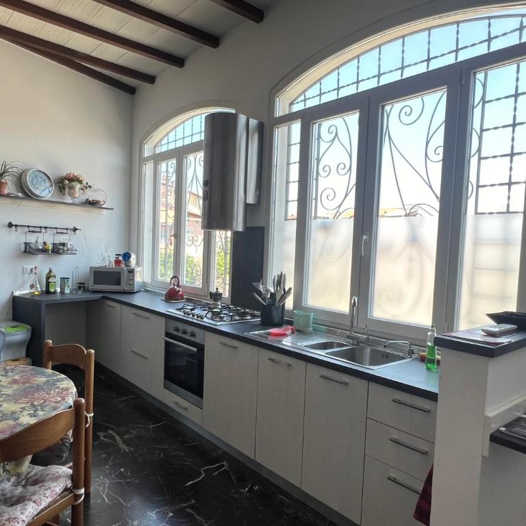 Q-Essence Apartment - LUCCA - Two-Bedroom Apartment - 10