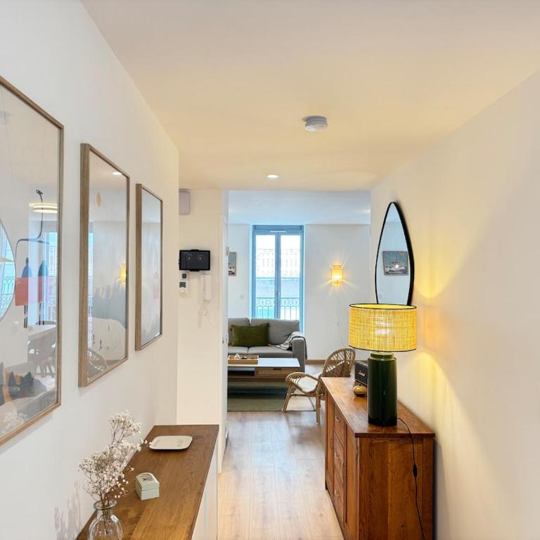 Plein centre Bel apt 3pièces de 70m2 pour 6 pers - Two-Bedroom Apartment - 1