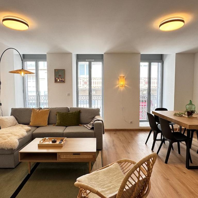 Plein centre Bel apt 3pièces de 70m2 pour 6 pers - Two-Bedroom Apartment - 16