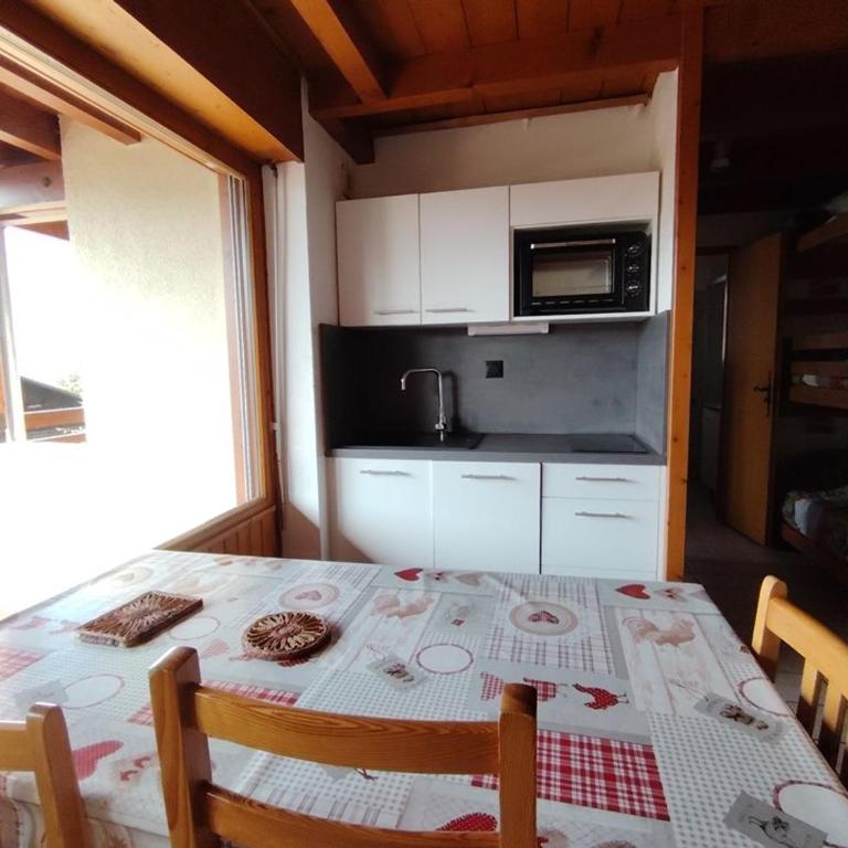 Appartement pour 4, balcon centre station, proche pistes - Studio - 10