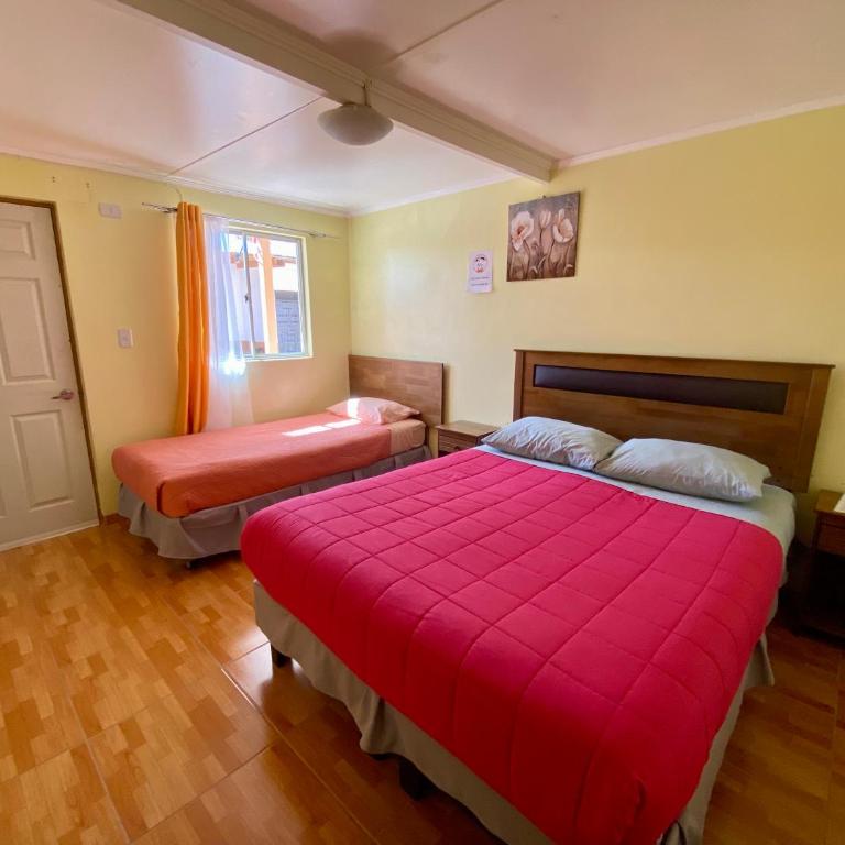 Travel House - Triple Room with Private Bathroom - 1