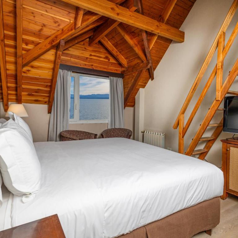 Cacique Inacayal Lake Hotel & Spa - Habitación cuádruple - 9