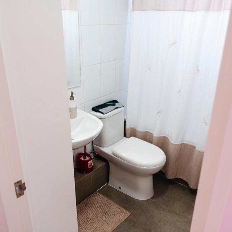 Departamento en Concepción, Frente a Laguna y a minutos del Aeropuerto y centros Comerciales - One-Bedroom Apartment - 24