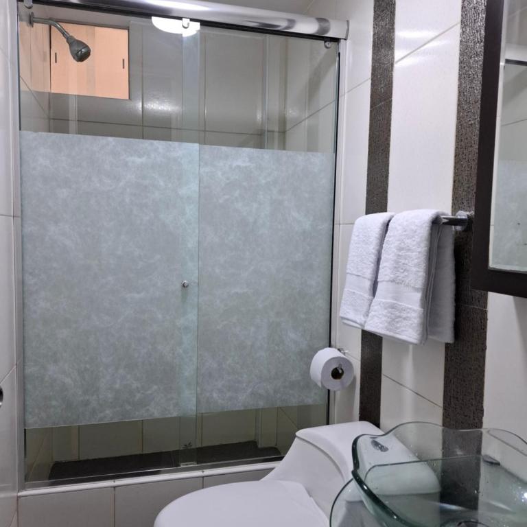 Apartamento en condominio cerca a Plaza Norte - Three-Bedroom Apartment - 9