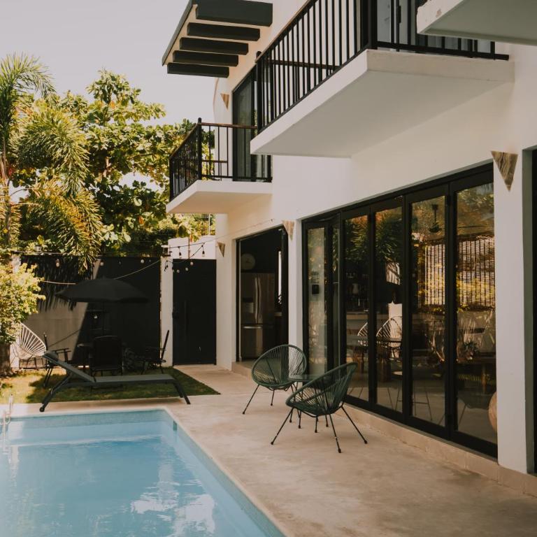 House with private pool, walking distance to beaches & restaurants - Casa de 4 dormitorios - 8