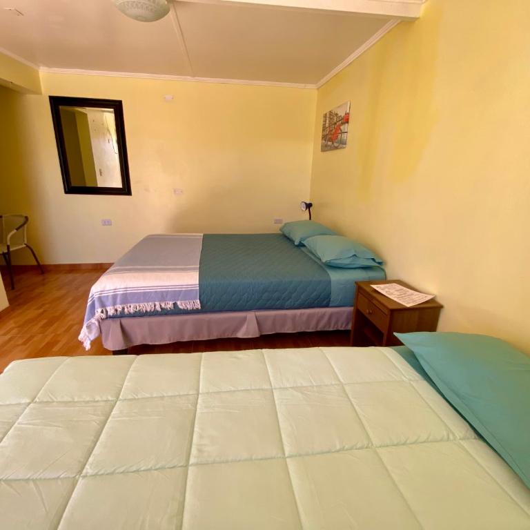 Travel House - Triple Room with Private Bathroom - 8