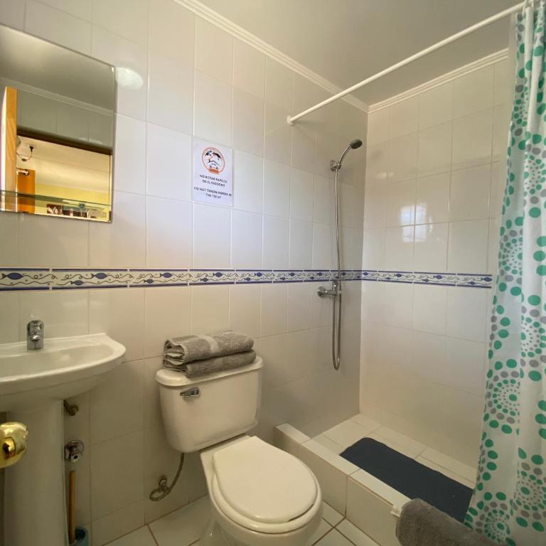Travel House - Triple Room with Private Bathroom - 5