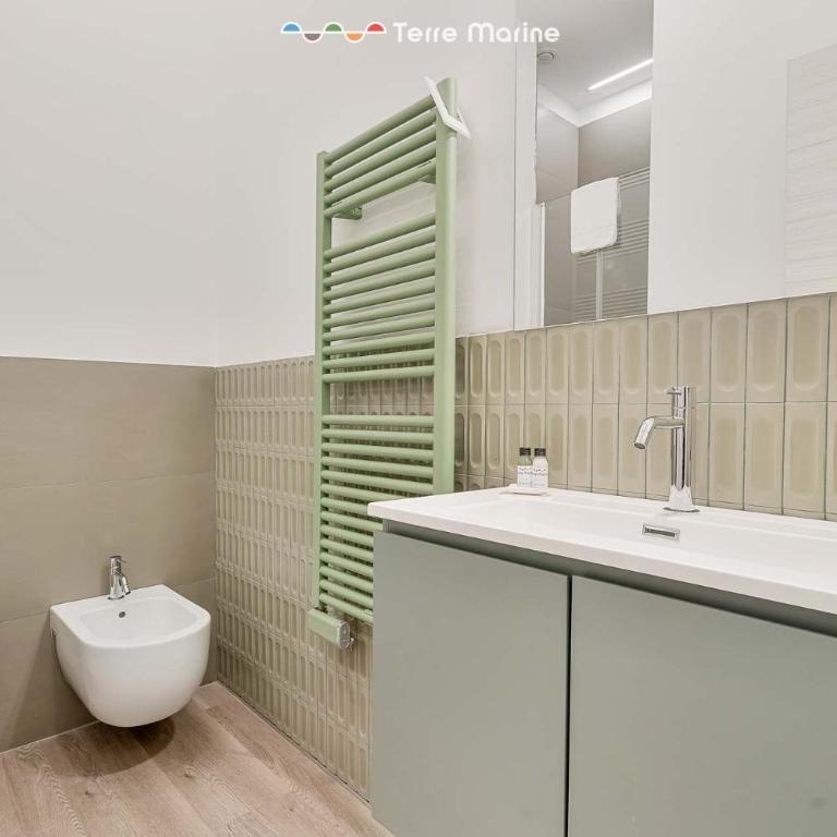 The Suite Cavour, TerreMarine - Appartamento con 1 Camera da Letto e Balcone - 3