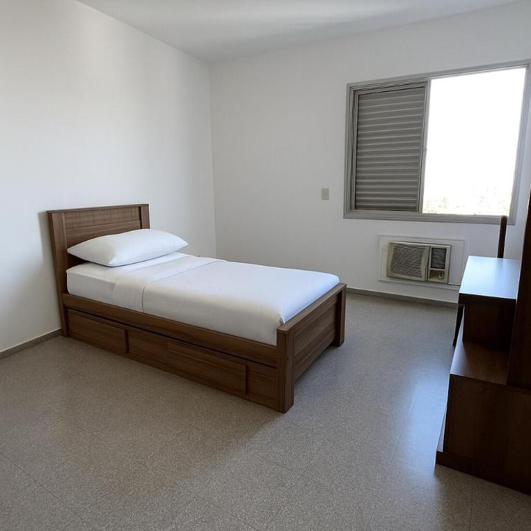 Depto en zona shopping y puente - Apartamento de 3 dormitorios - 4