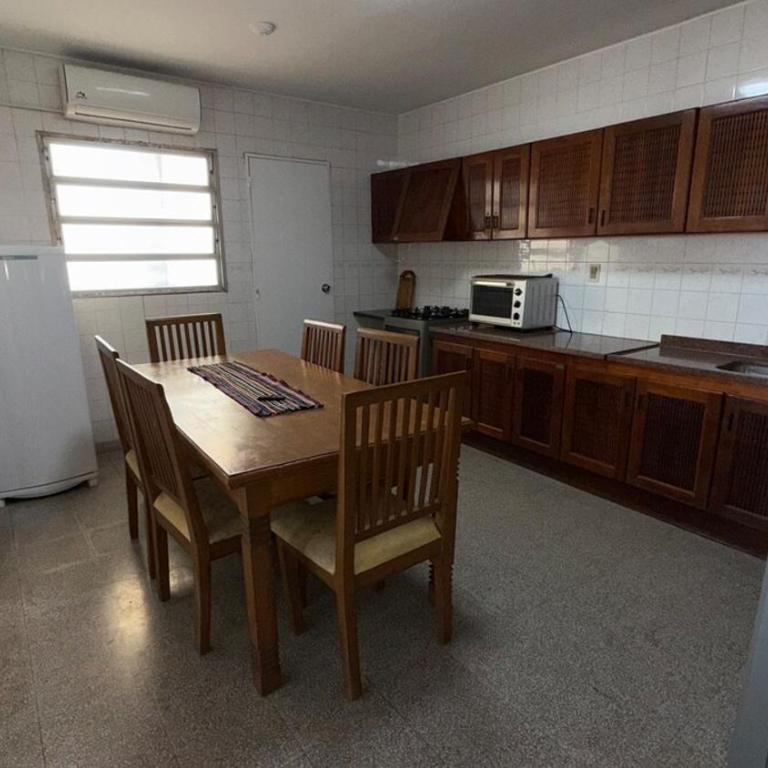 Depto en zona shopping y puente - Apartamento de 3 dormitorios - 14