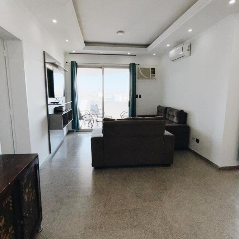Depto en zona shopping y puente - Apartamento de 3 dormitorios - 15