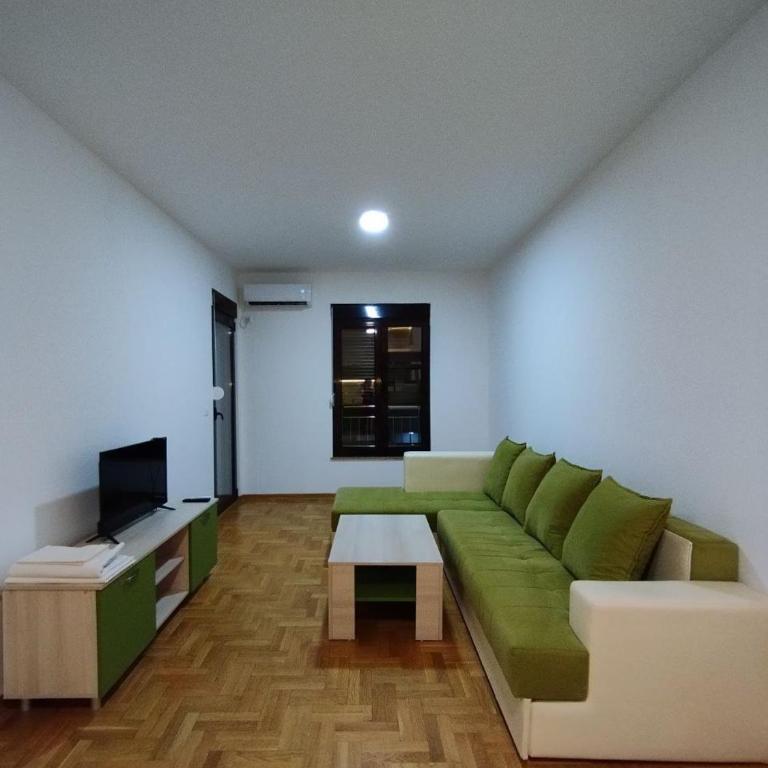 Becici Akacia Apartments - One-Bedroom Apartment - 2