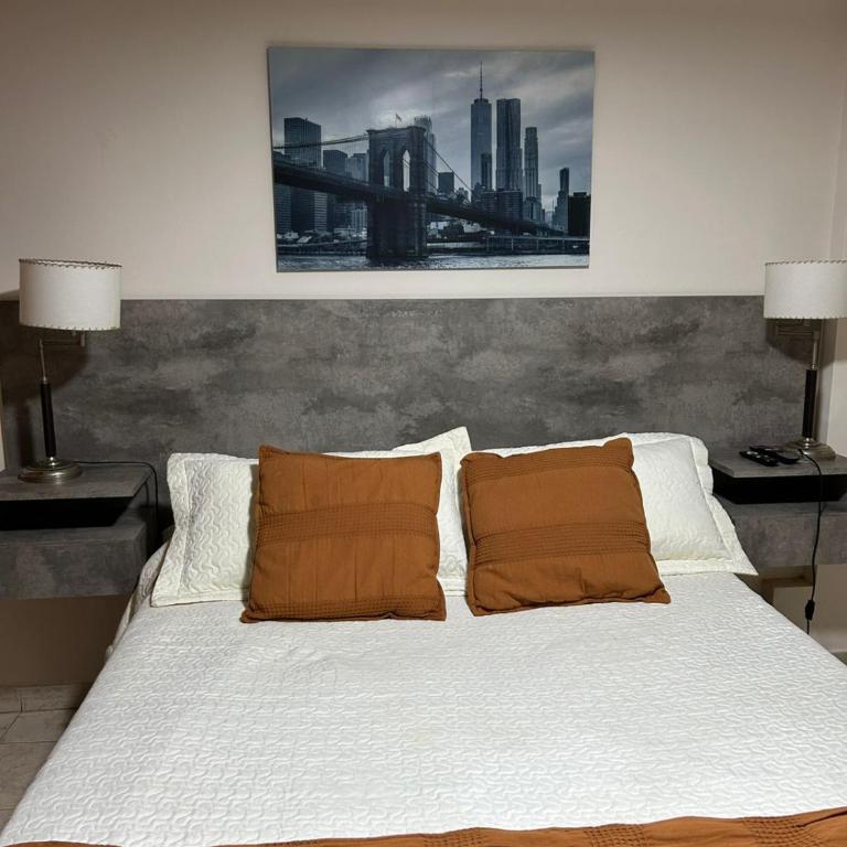 NUEVOCENTRO 1 - One-Bedroom Apartment - 2