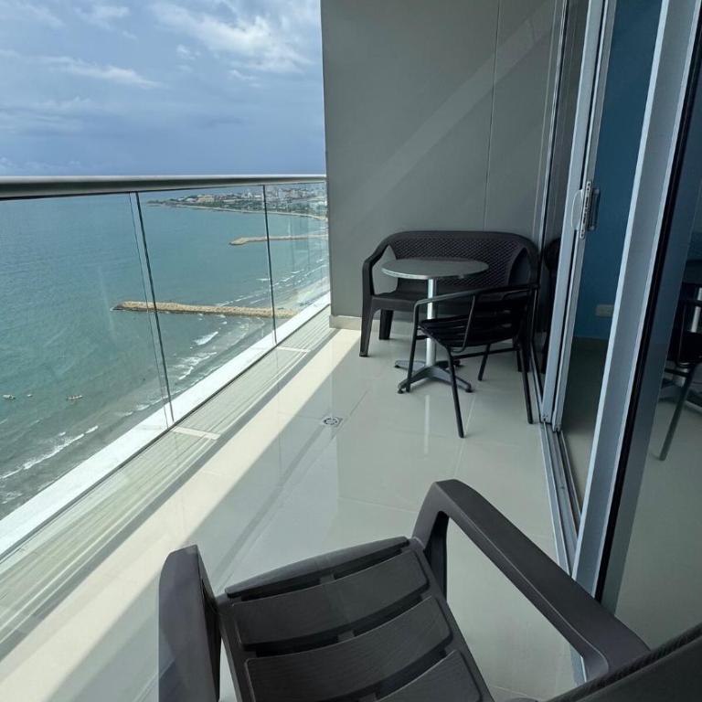 Beachfront condo in Morros City Building - Apartamento de 1 dormitorio - 9