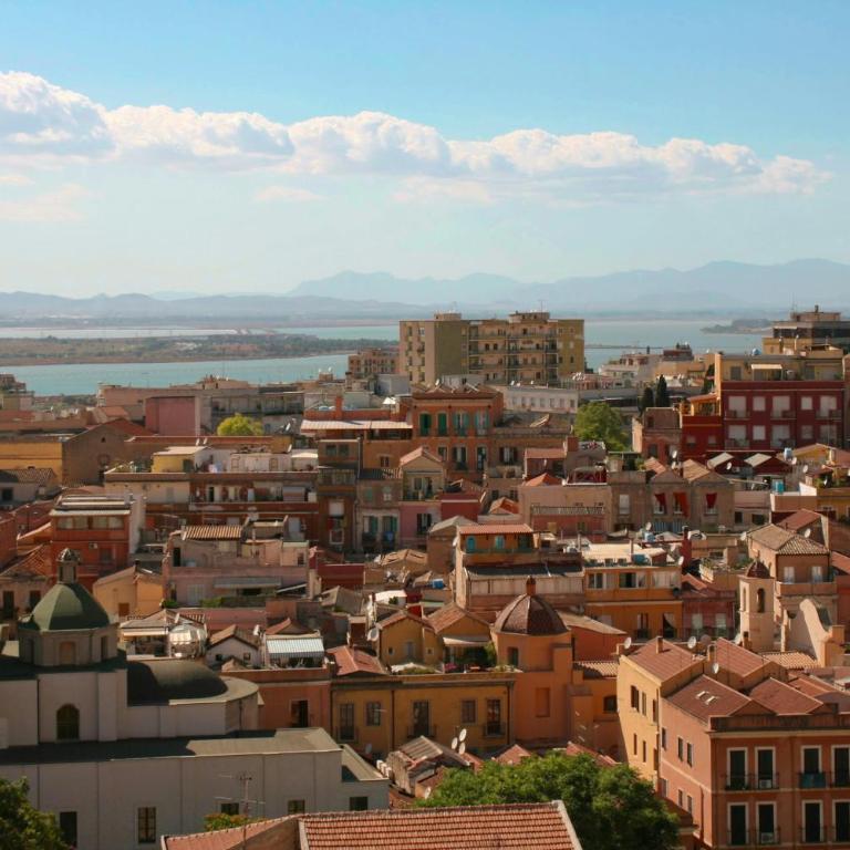 WHITE MOON CAGLIARI via Dettori 5 Centro - Studio Apartment with Balcony - 2