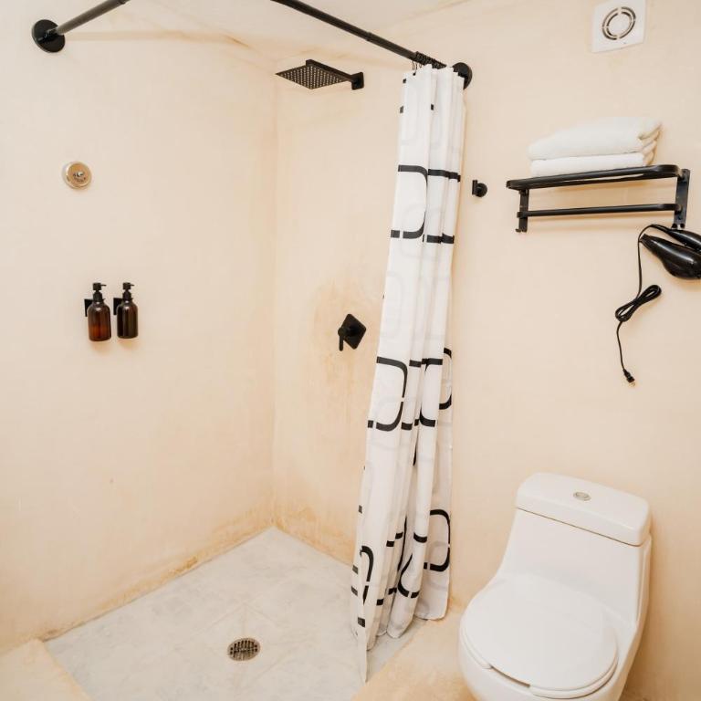 Bright & Spacious Ground Floor Suite Casa Jurel - Apartment - 16
