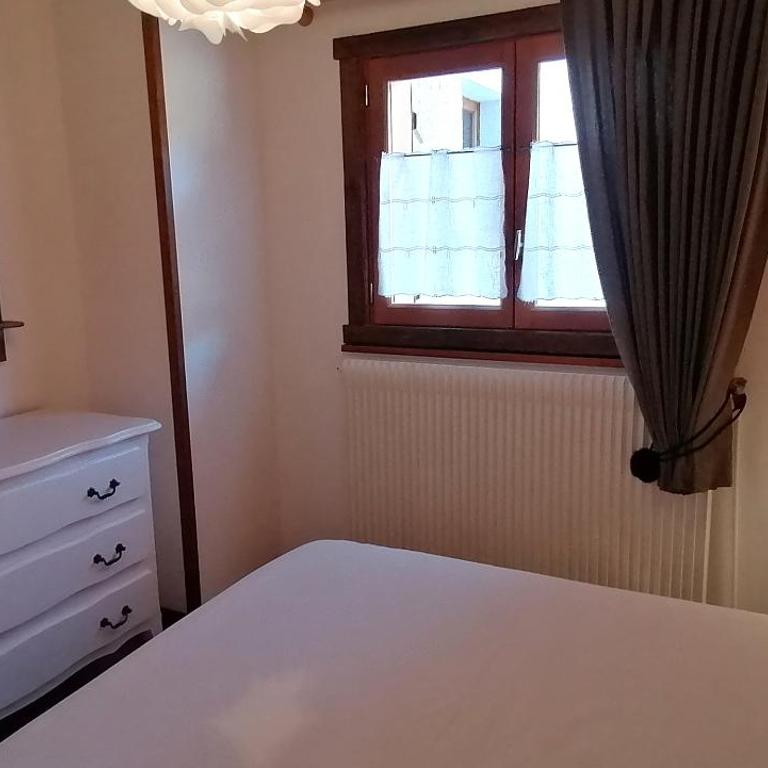 Le Taconet - Chambre Quadruple avec Salle de Bains Privative - 11