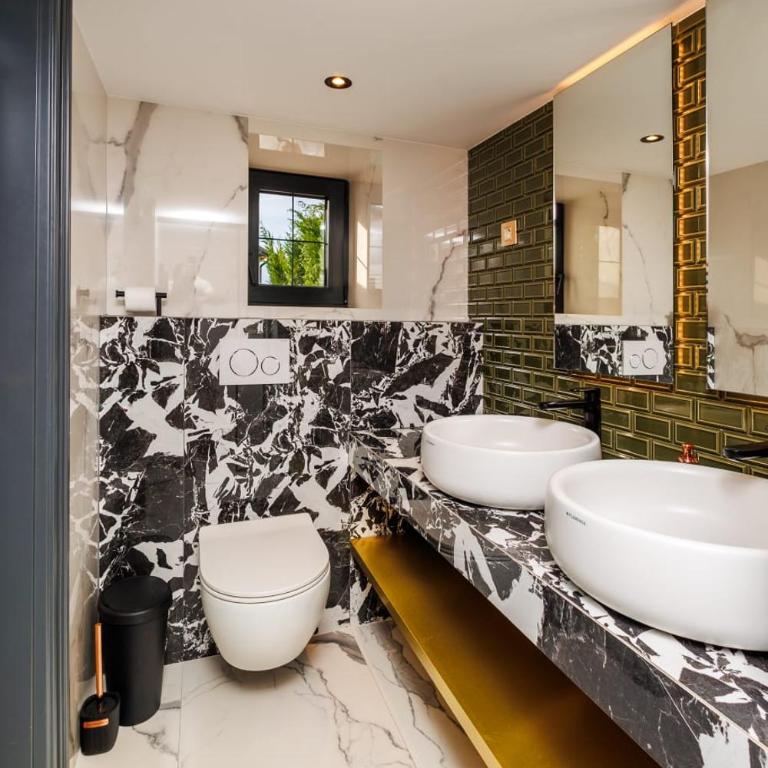 Marble Luxury House - Two-Bedroom Villa - 15