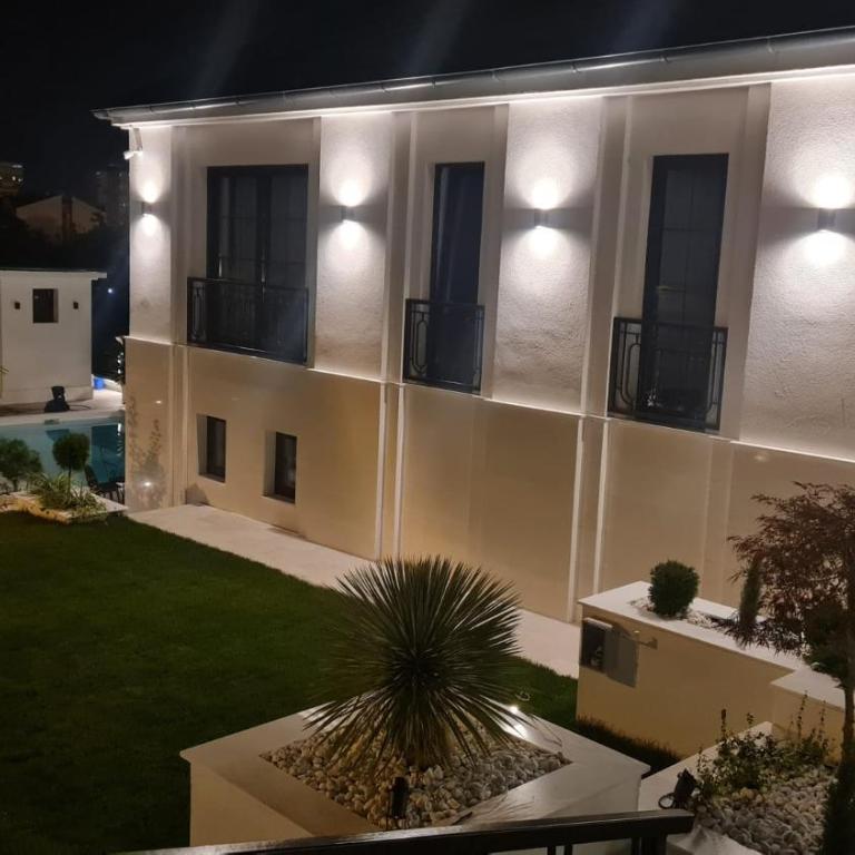 Marble Luxury House - Two-Bedroom Villa - 7