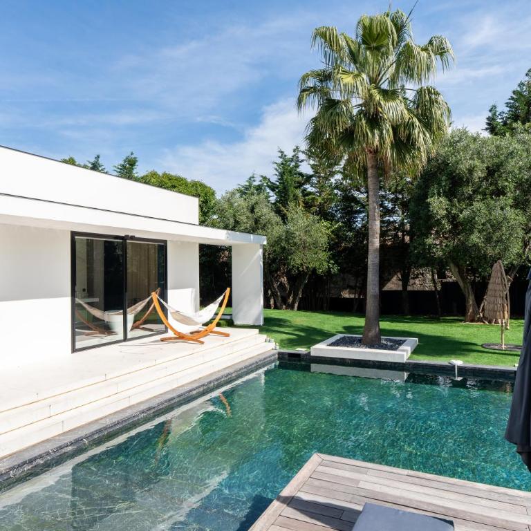 Villa L'oasis, piscine intérieur, extérieur sauna, cinéma - Villa - 17