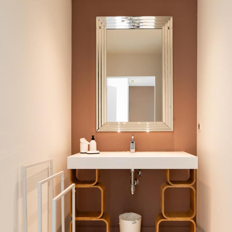 Villa L'oasis, piscine intérieur, extérieur sauna, cinéma - Villa - 13