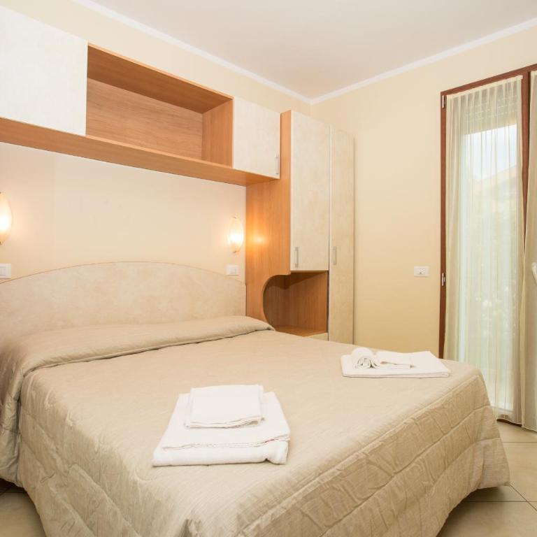 Albergo Ristorante Pozzi - Camera Matrimoniale/Doppia con Letti Singoli - 2