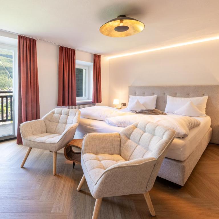Boutique Hotel Pradell - Camera King con Vista Montagne - 14