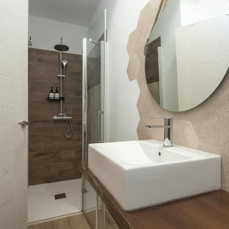 ÁTICO SALVIA - Terraza Centro Albaicín - TheGallery - Two-Bedroom Apartment - 22
