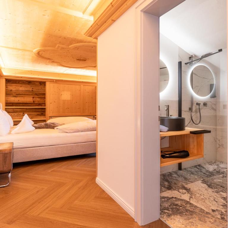 Boutique Hotel Pradell - Camera King Deluxe - 2