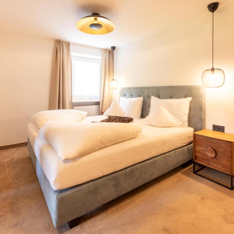 Boutique Hotel Pradell - Camera King Deluxe - 9