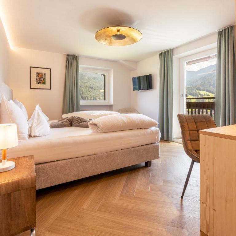 Boutique Hotel Pradell - Camera King con Vista Montagne - 6