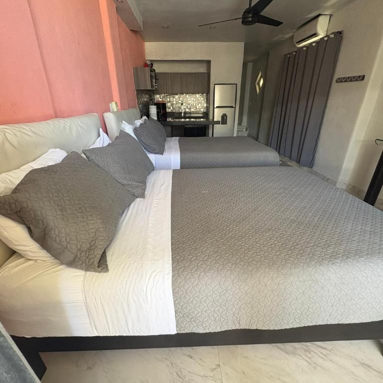 Cancun Plaza Condo Mexico - Studio Apartment with Sea View - 84
