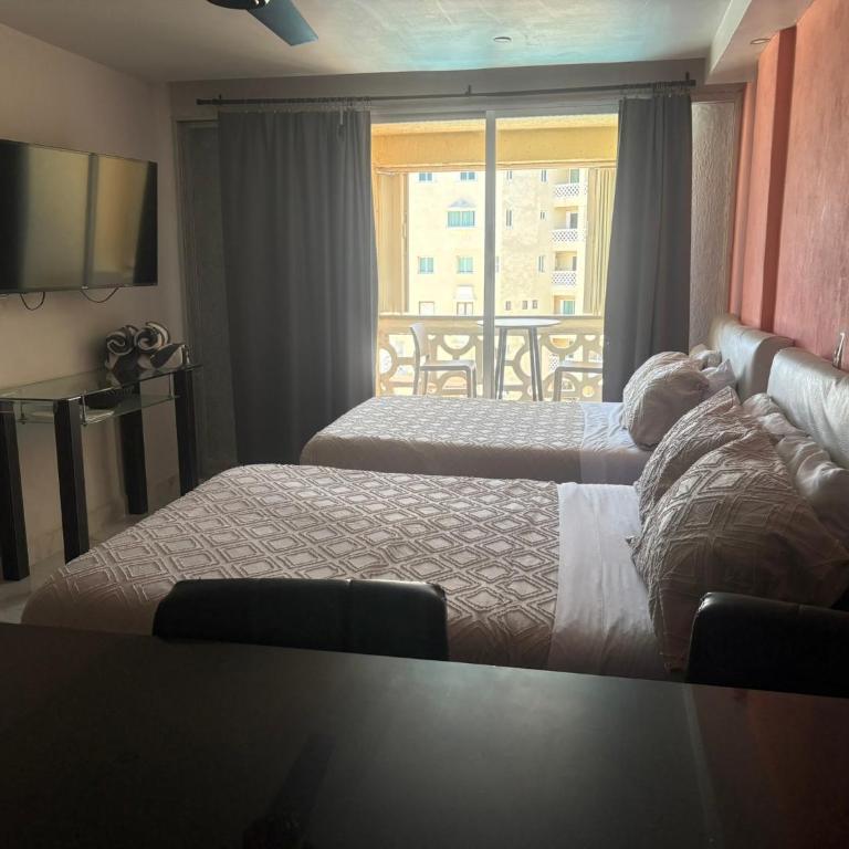 Cancun Plaza Condo Mexico - Studio Apartment with Sea View - 74