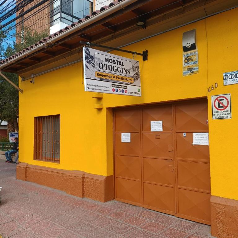 Hostal O'Higgins - Quadruple Room with Private Bathroom - 24