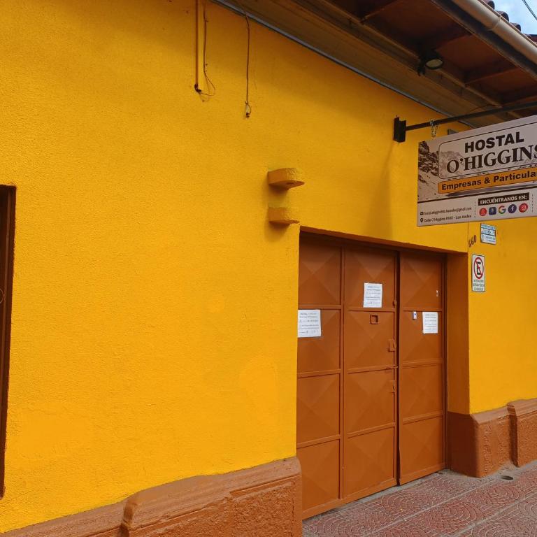 Hostal O'Higgins - Quadruple Room with Private Bathroom - 25