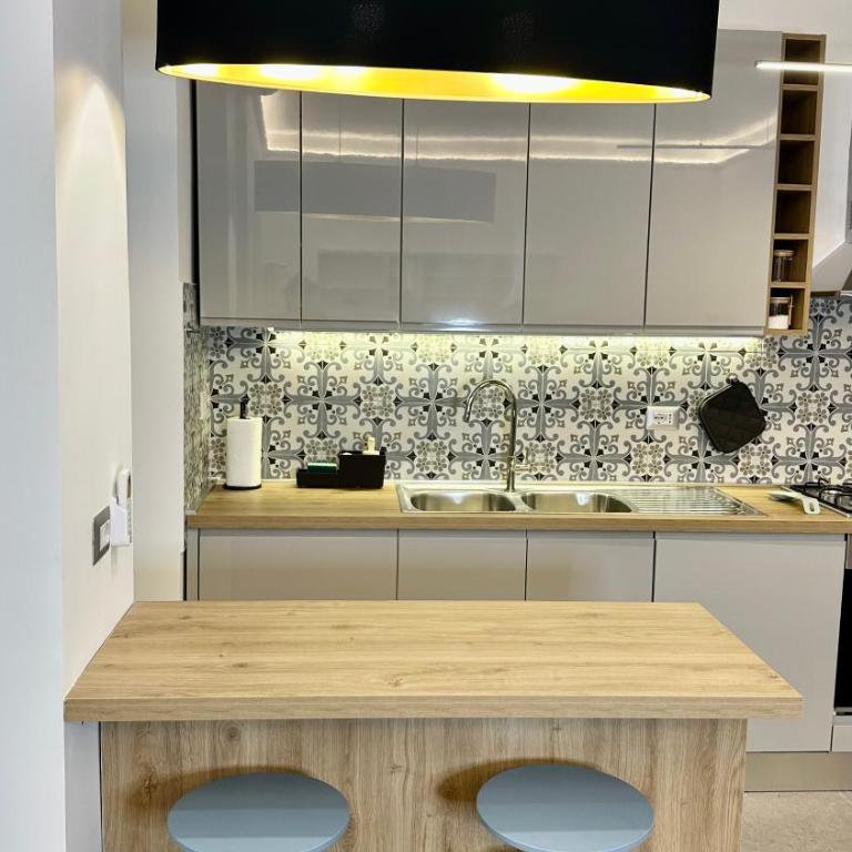 AliHouse Apartment - Appartamento Deluxe con 2 Camere da Letto - 21