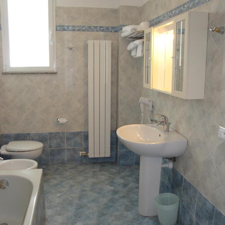 Andoramare B&B - Camera Matrimoniale con Bagno Privato - 5