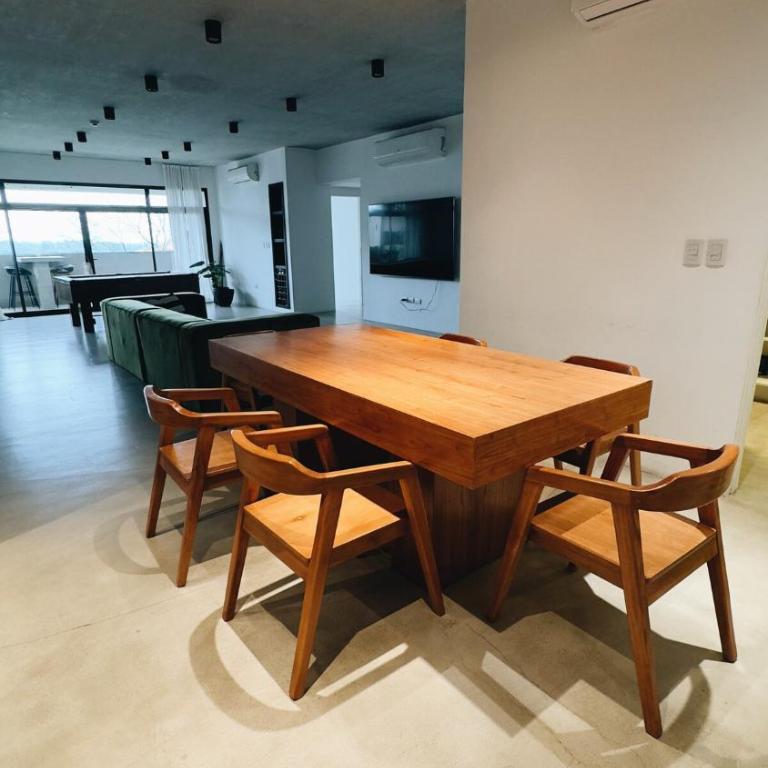 Modern 265m2 Flat BBQ Pool Gym - Three-Bedroom Premium Apartment - 10