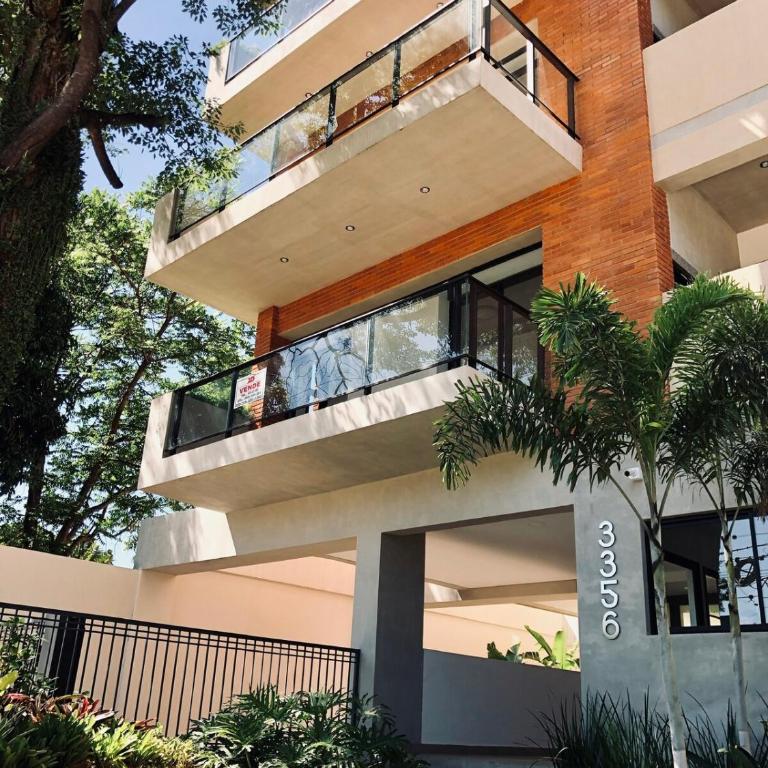 Modern 265m2 Flat BBQ Pool Gym - Three-Bedroom Premium Apartment - 12