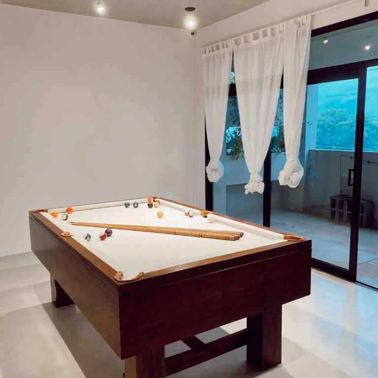 Modern 265m2 Flat BBQ Pool Gym - Three-Bedroom Premium Apartment - 29