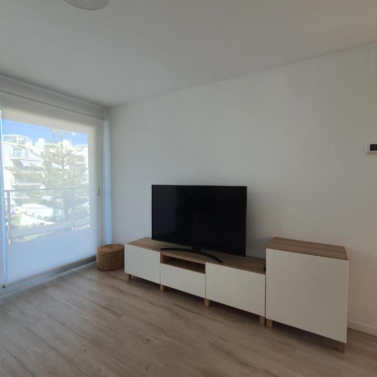 Marina Real II, 2 bedroom & 2 bathroom apartment with pool views - Apartamento de 2 dormitorios - 5