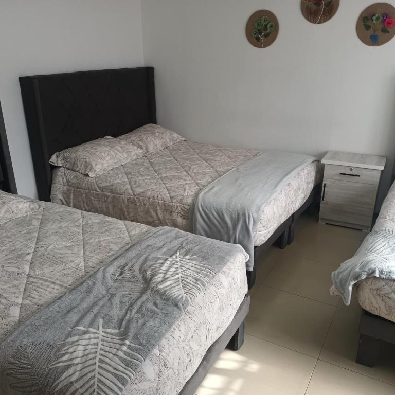 Hostal O'Higgins - Quadruple Room with Private Bathroom - 6