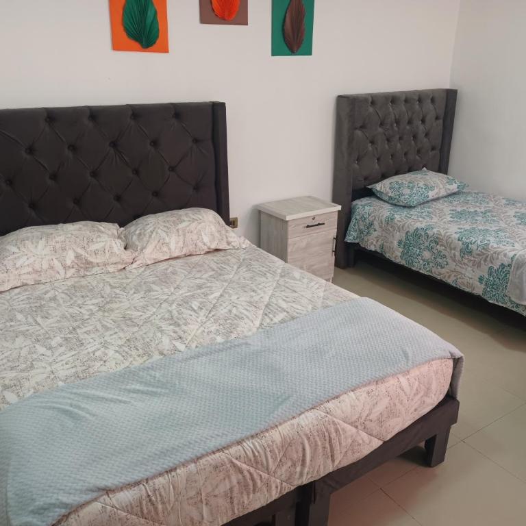 Hostal O'Higgins - Quadruple Room with Private Bathroom - 10