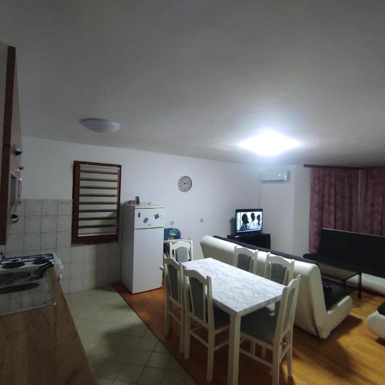 Sanac - Apartman sa 2 Spavaće Sobe - 1