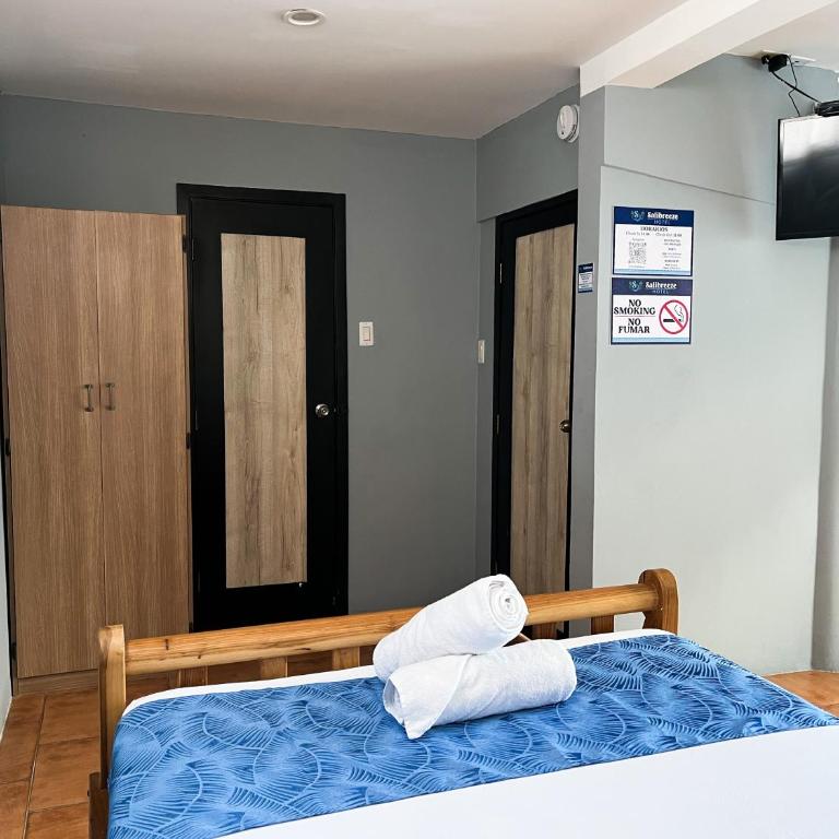 Hotel Salibreeze - Habitación Doble con vistas a la piscina - 11