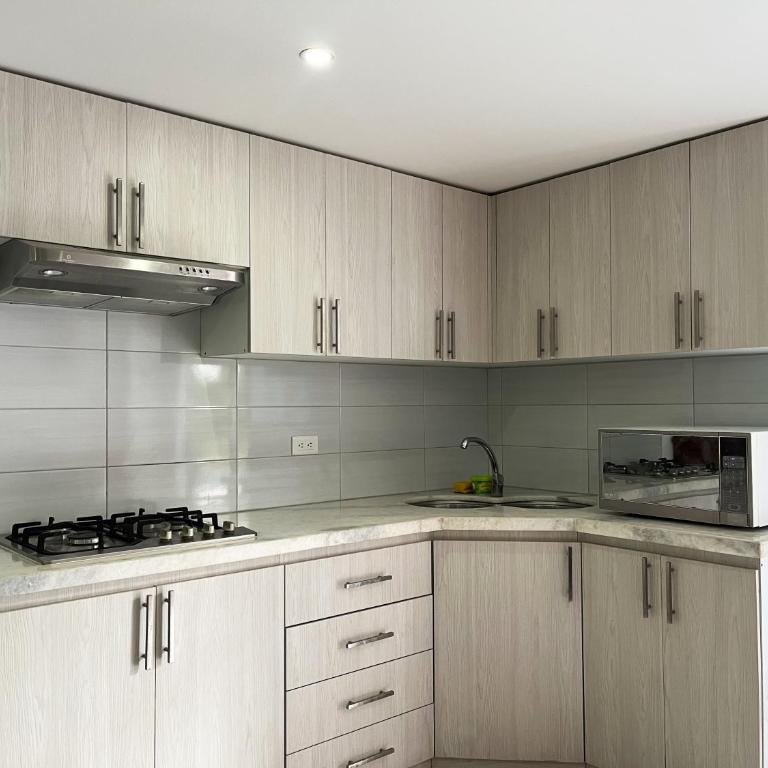 Hotel Salibreeze - Suite con vistas a la piscina - 3