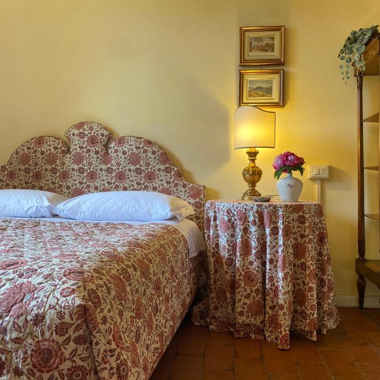 Palazzo Farini Bed & Breakfast - Camera Matrimoniale con Vista Giardino - 13